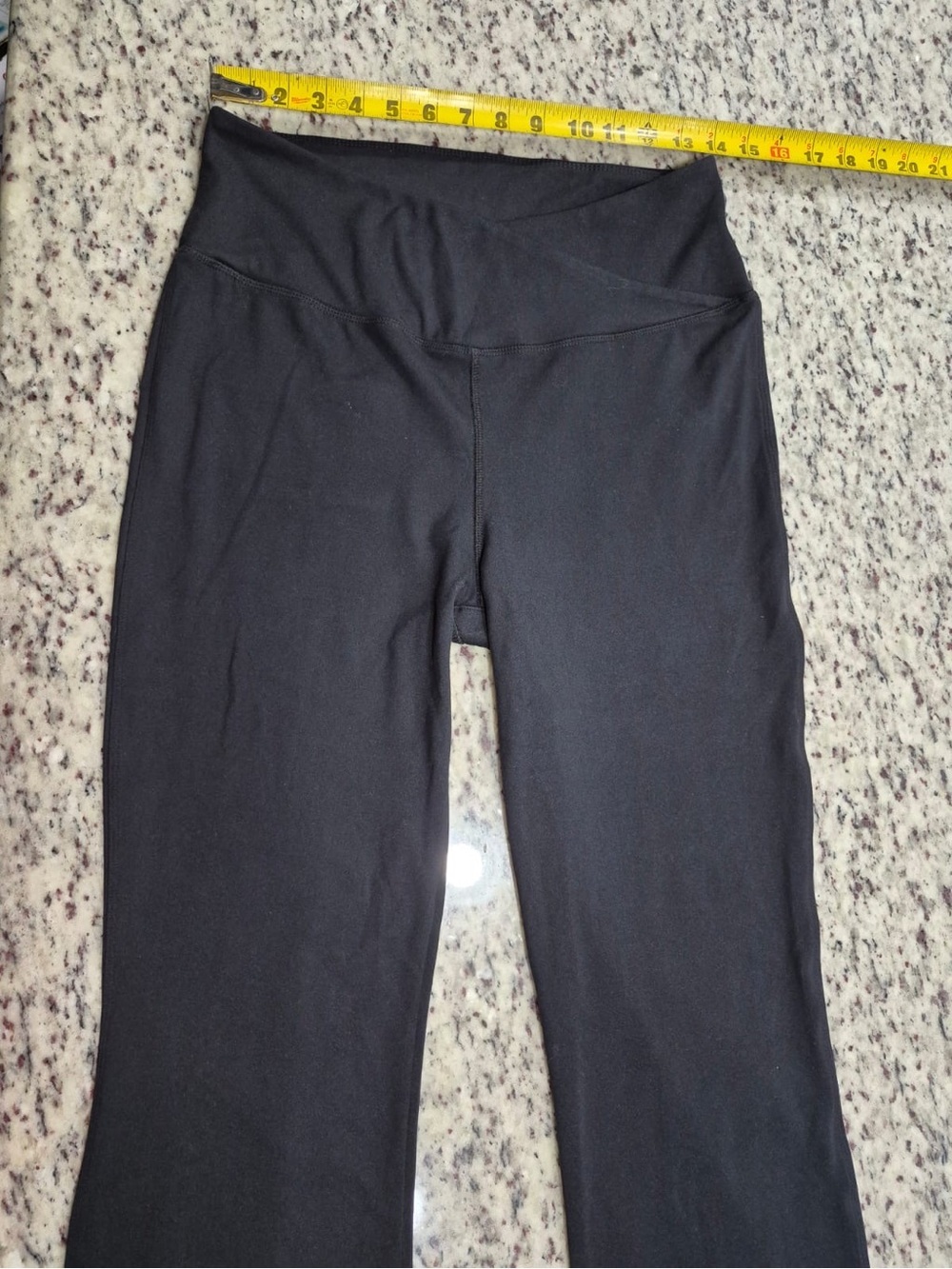 Danskin Black yoga Women's Pants size L pre owned Exellent condition - Picture 11 of 11